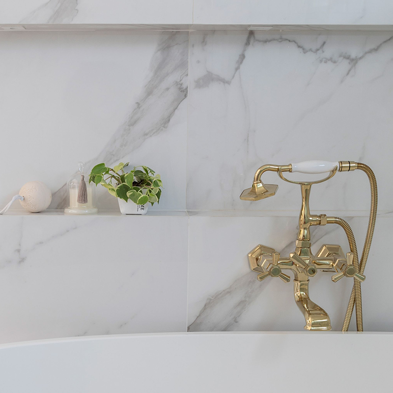 Luxe Carrara Polished